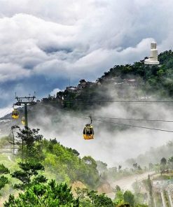 Upgrade your visit with the Ba Na Hills WOW Pass 2026 and enjoy priority access across the park. Skip long queues with Ba Na Hills skip-the-line ticket, access cable cars faster, and experience a smoother journey. Choose between Silver WOW Pass and Gold WOW Pass for a premium Ba Na Hills experience.