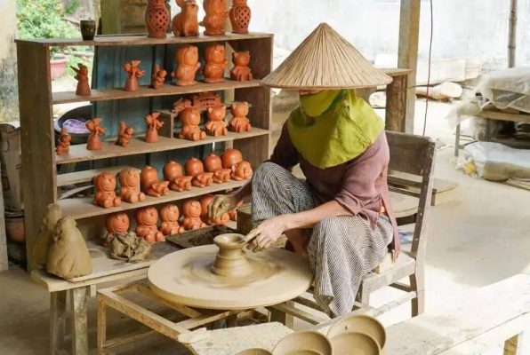 🌏 PRIVATE HOI AN CULTURAL HERITAGE EXPERIENCE Pottery Village • Ancient Town Discovery ✨ AUTHENTIC CULTURAL JOURNEY – PRIVATE & MEANINGFUL Step into a truly authentic Hoi An cultural heritage tour designed for travelers who want more than just sightseeing. This private Hoi An tour combines traditional craftsmanship and historical exploration, taking you from the famous Thanh Ha Pottery Village to the iconic Hoi An Ancient Town UNESCO site. Experience the real soul of Hoi An through a relaxed, slow-paced journey filled with local stories, cultural insights, and meaningful interactions. 🌟 WHAT MAKES THIS EXPERIENCE SPECIAL ✔ Private & flexible — no crowds, no rush ✔ Deep storytelling from local guide ✔ Hands-on connection with Thanh Ha pottery village experience ✔ Carefully curated Hoi An Ancient Town tour ✔ Authentic Hoi An cultural experience Vietnam 🗺️ EXPERIENCE JOURNEY 🏺 Thanh Ha Pottery Village Explore a 500-year-old craft village Watch artisans shaping clay by hand Learn traditional pottery-making techniques 👉 Highlight of any Hoi An cultural tour 🏙️ Hoi An Ancient Town Discovery Walk through UNESCO-listed Ancient Town Visit Tan Ky Old House Explore Museum of Trade Ceramics See Japanese Covered Bridge Discover trading history & cultural fusion 👉 Must-see in every Hoi An heritage tour 📸 Relaxed Cultural Moments Free time for photos Lantern streets & riverside views Hidden alleys & local life 💰 PRICING (PRIVATE TOUR) 💵 $100 pax (1 person – private) 💵 $70 pax (2–4 persons) 💵 $60 pax (5+ persons) 👉 Best value for groups 🎯 PERFECT FOR Couples & private travelers Culture & history lovers Photography enthusiasts Slow travel seekers 💎 WHY THIS TOUR IS WORTH IT This is not a typical Hoi An day tour — it is a premium Hoi An cultural heritage experience ✔ Private guidance instead of crowded groups ✔ Real cultural interaction instead of basic sightseeing ✔ Slow, meaningful exploration ✔ Authentic local storytelling 👉 You are not just visiting — you are experiencing Hoi An. 📲 BOOK NOW 👉 WhatsApp +84 989 906 043 ⚠️ Limited slots available daily