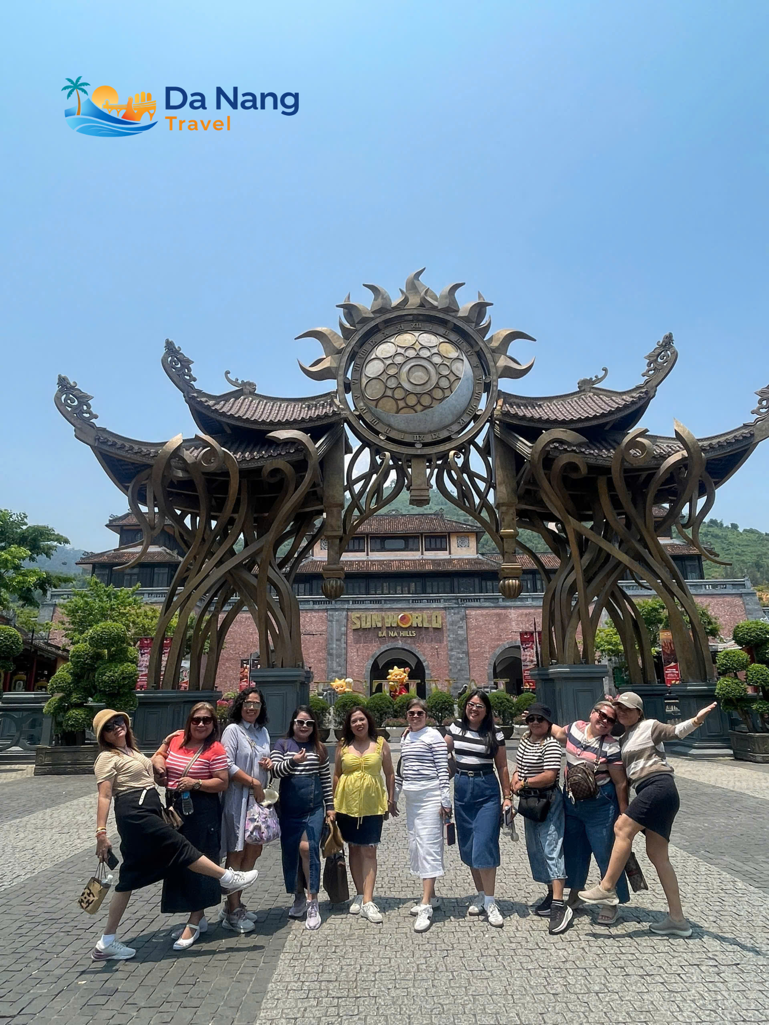 Discover the best Da Nang tours including Ba Na Hills Golden Bridge, Hoi An lantern night tour and Hue day trip. Easy booking, best price and hotel pickup included.