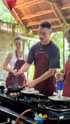 Experience a Hoi An Wellness Tour with Tra Que Vegetable Village, Hoi An Silk Village, cooking class and herbal massage. Enjoy a private Hoi An countryside tour, cultural experience and wellness escape.

Hoặc SEO mạnh hơn:

Book a private Hoi An Wellness Tour featuring Tra Que Vegetable Village farming, cooking class, Hoi An Silk Village and herbal massage. Best Hoi An cultural, food and countryside experience.